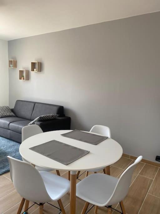 Le 102 De La Gare: Appartement Neuf Et Climatise Châlons-en-Champagne Eksteriør billede